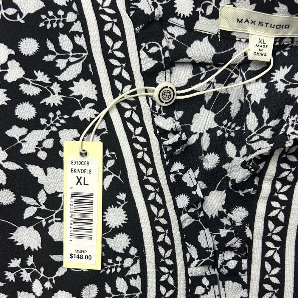 Black and White Floral Women's Dress - Picture 9 of 10